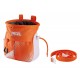 PETZL SAKAPOCHE ORANGE/WHITE Sacchetto portamagnesite ergonomico con tasca